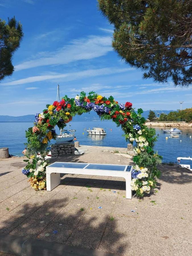 Apartment Ela, Kostrena Rijeka Kültér fotó